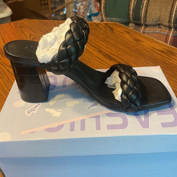 BESTCLO braided sandals for women, chunky block heel w/memory foam insole size 9 - Picture 3 of 8